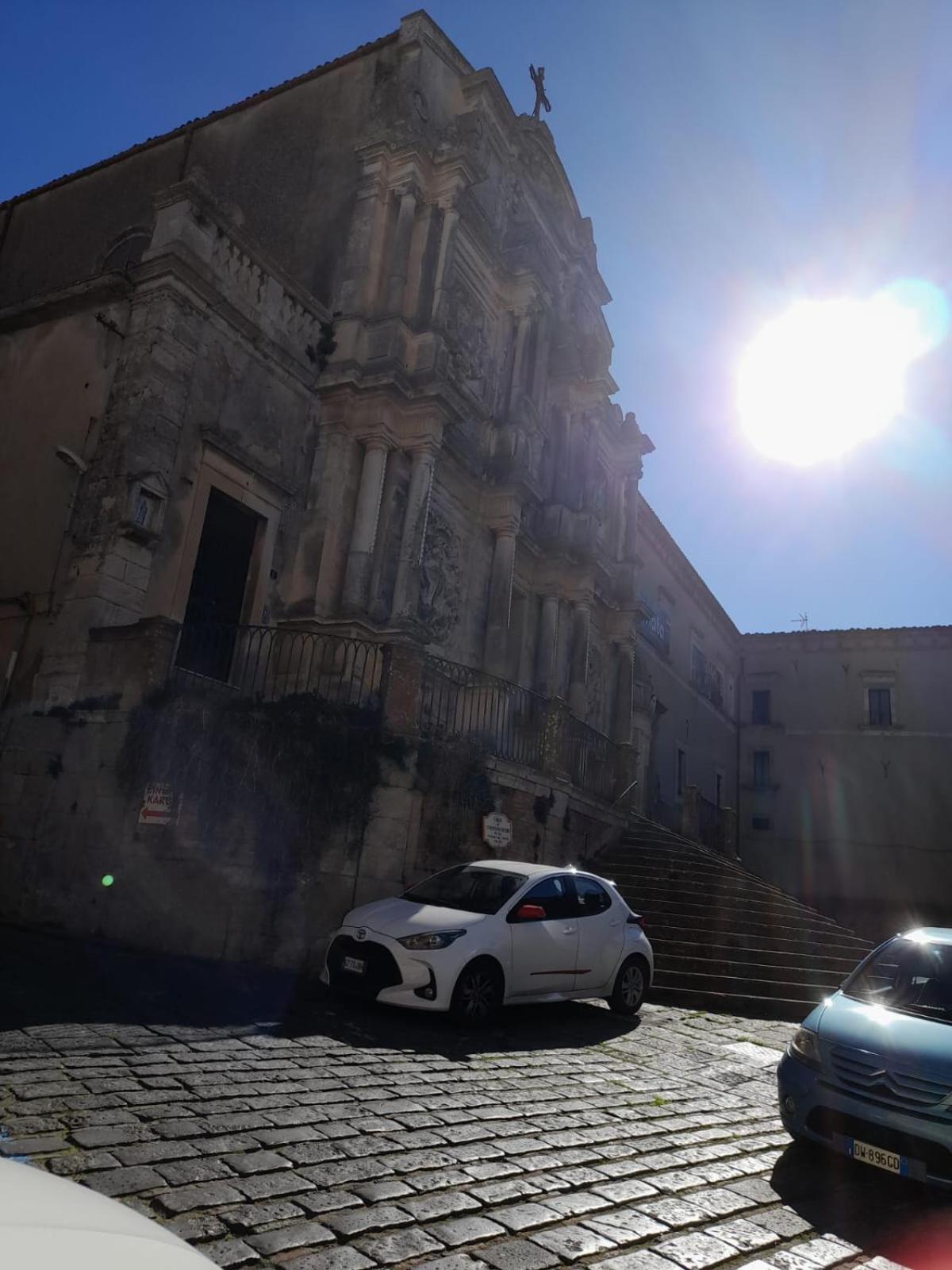 Casa Vacanze In Centro! Caltagirone Esterno foto