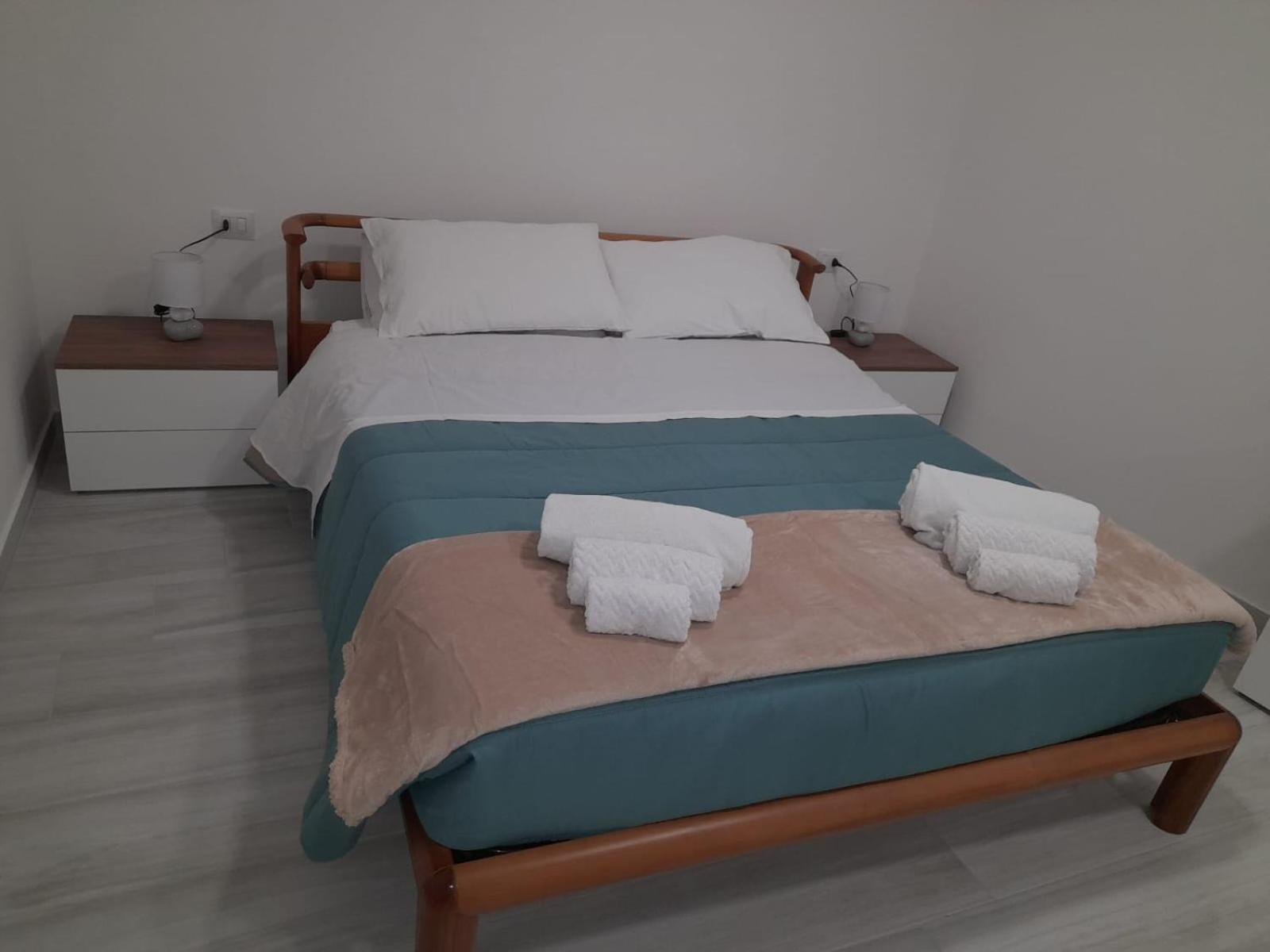 Casa Vacanze In Centro! Caltagirone Esterno foto